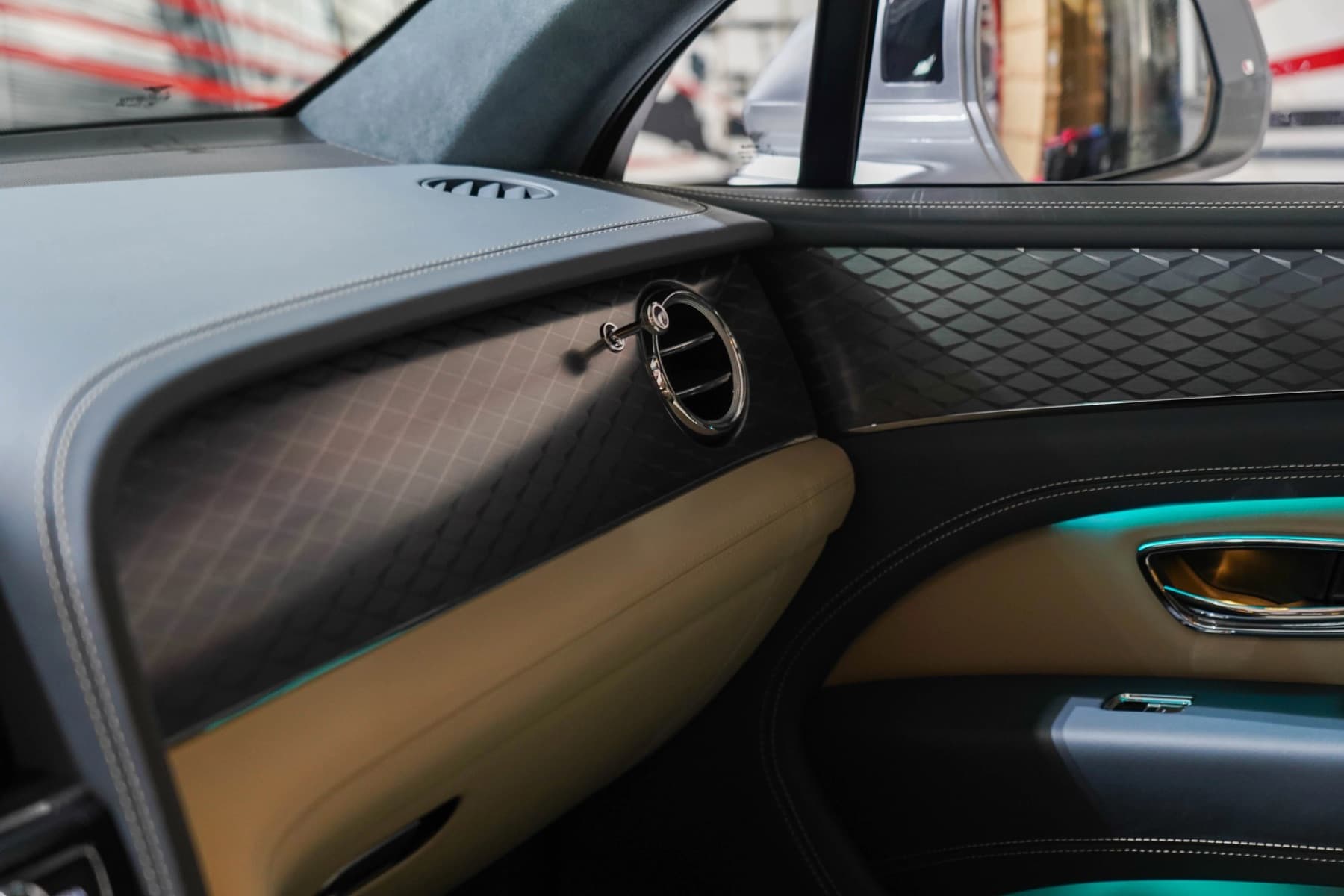 Bentley Bentayga — detail 4