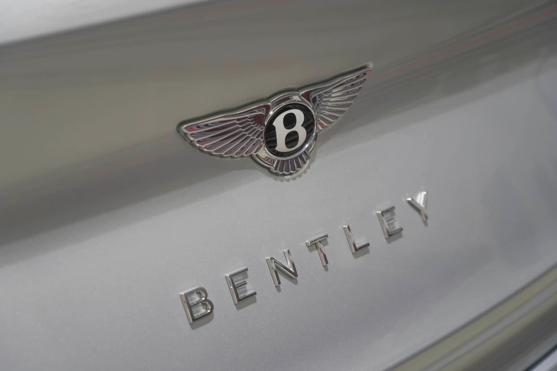 Bentley Bentayga — detail 11