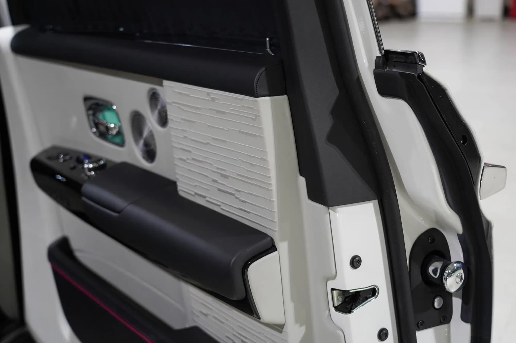 Rolls-Royce Phantom — detail 9
