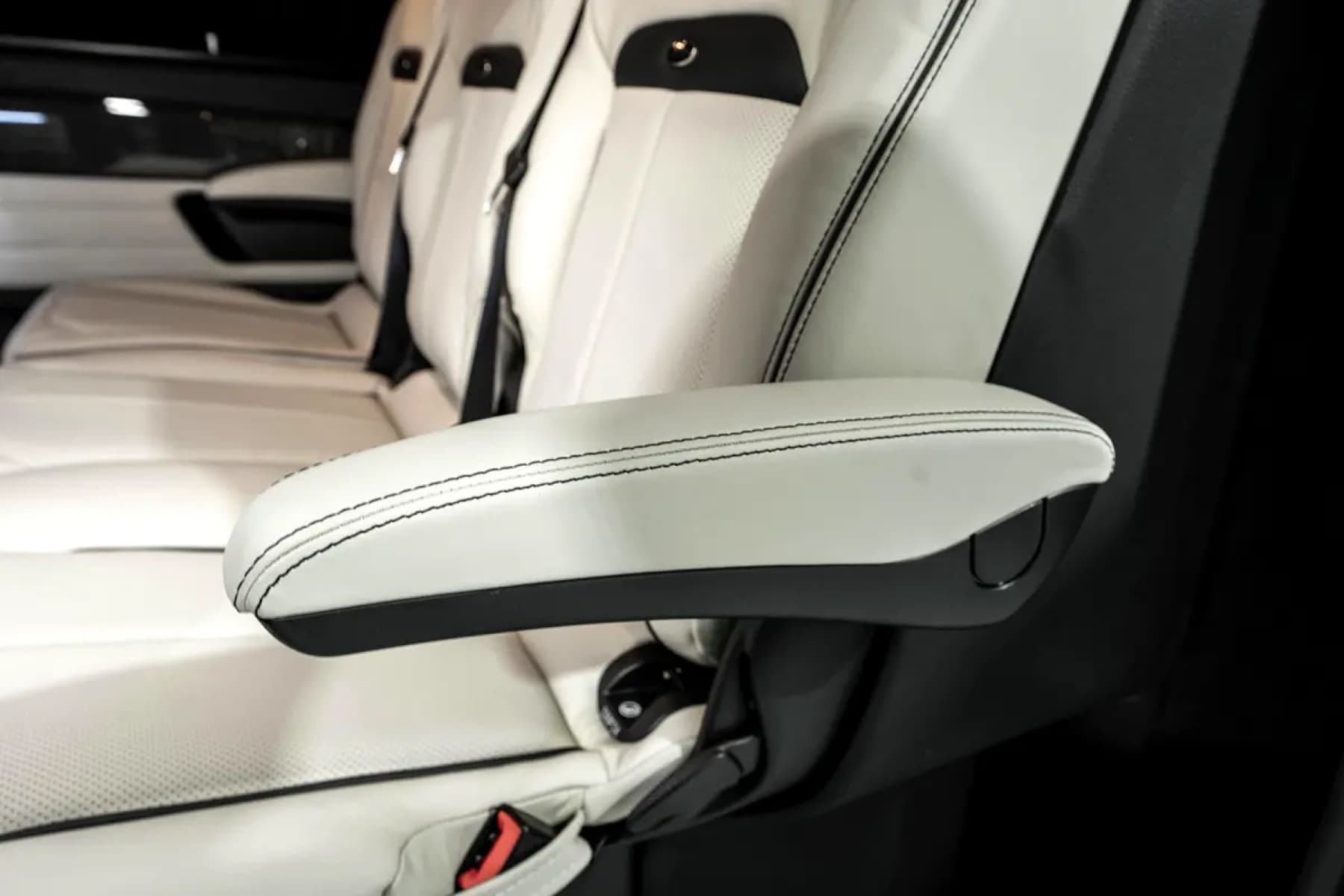 Mercedes V-Class — detail 16