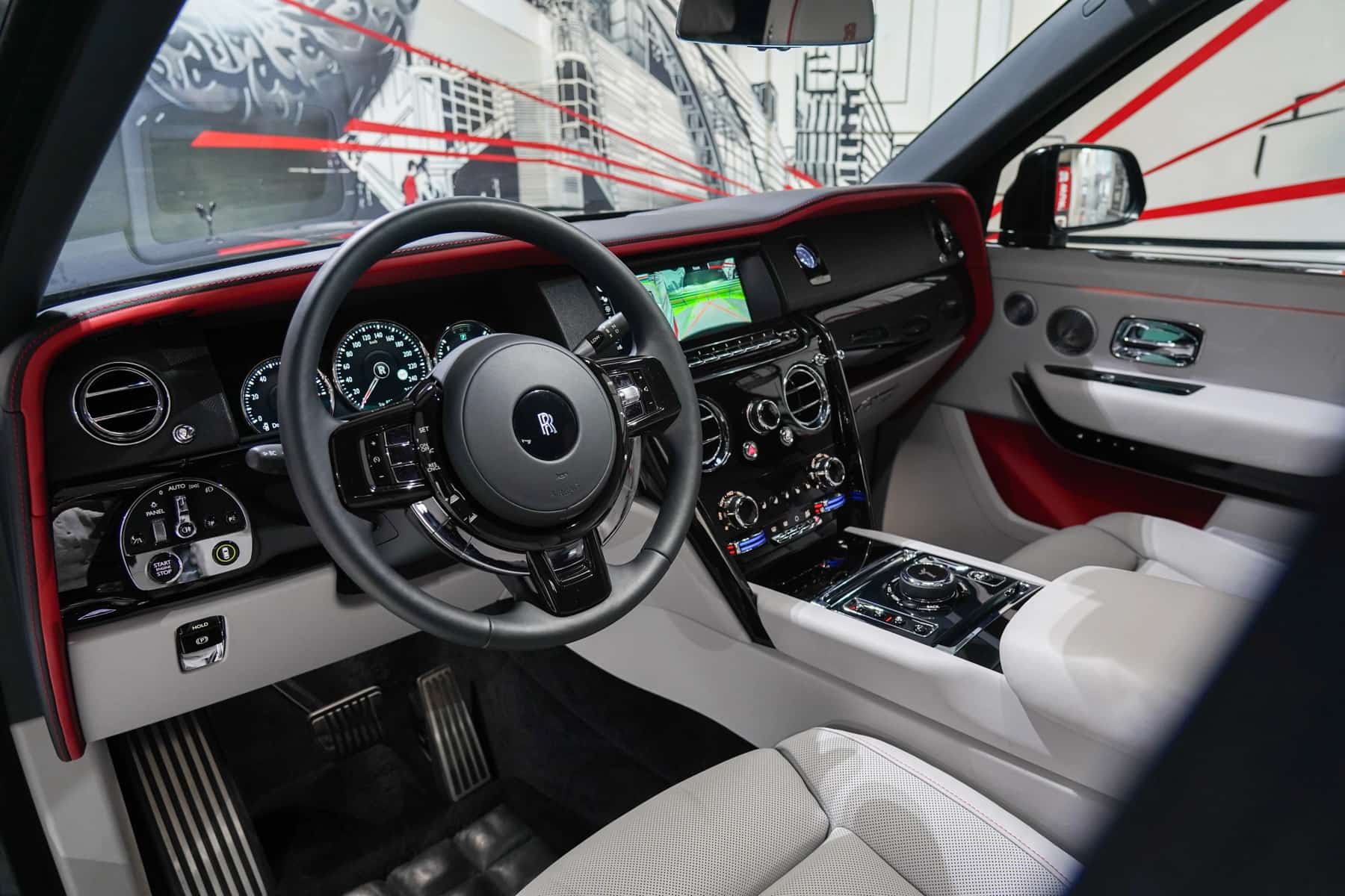 Monthly Chauffeur — High-End Fleet — Aura Avenue, United Arab Emirates