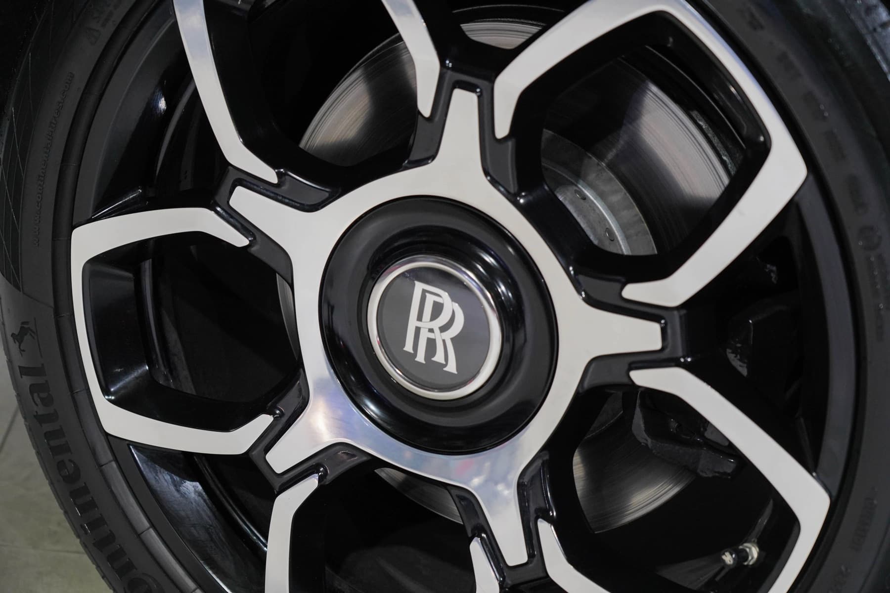 Rolls-Royce Cullinan — detail 12