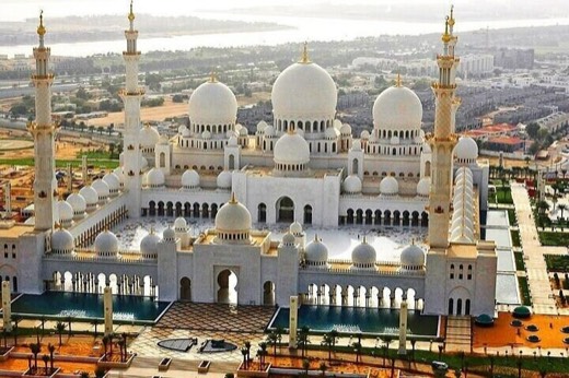 Sheikh Zayed Grand Mosque from above