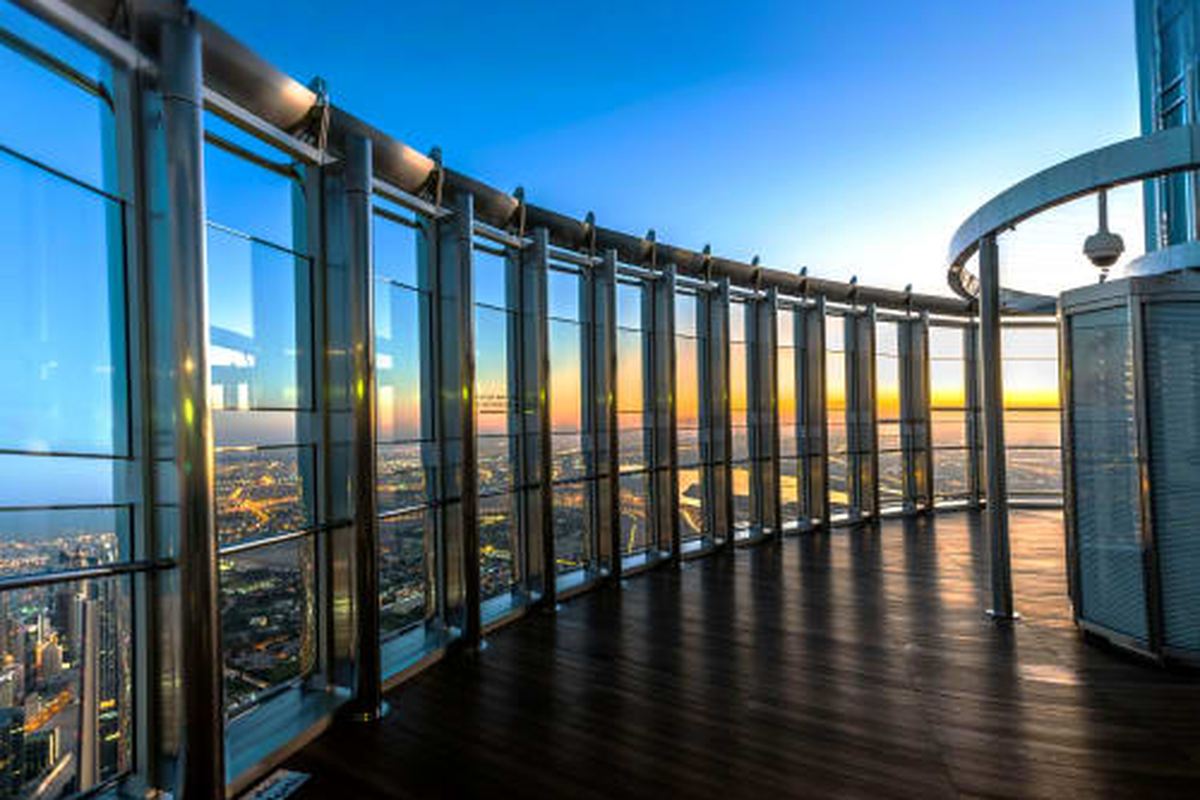 Burj Khalifa + The Café Treat