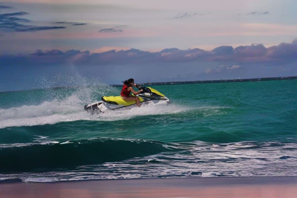 Jet Ski Dubai — Morning