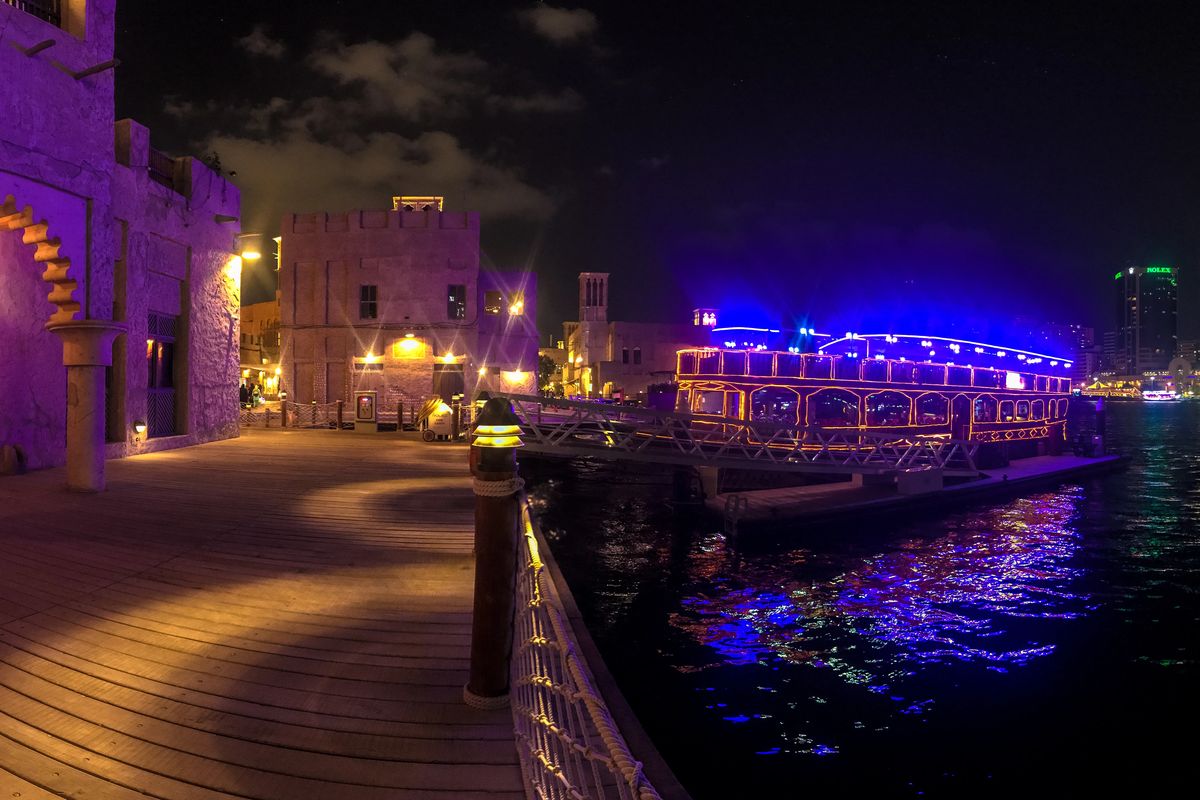 Dubai Creek Dinner Cruise