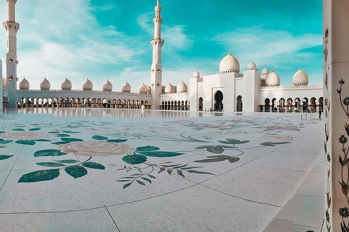 Abu Dhabi Grand Mosque Tour With Louvre Museum Tickets